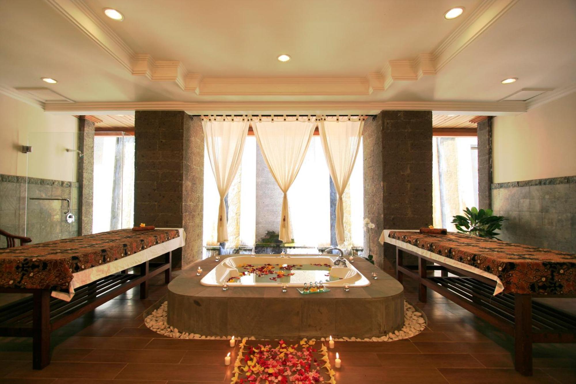 Pelangi Bali Hotel&spa Hotel